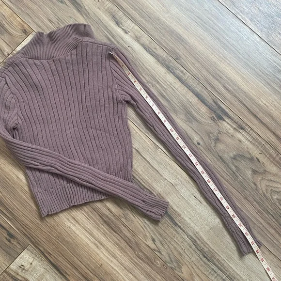 PLT sweater - Picture 8 of 8